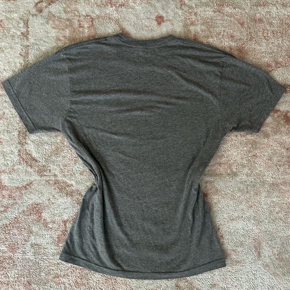 Graphic tee - Picture 3 of 3